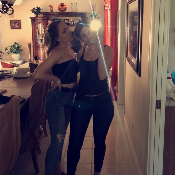 Meet your Posher, Karli - Picture 1 of 1